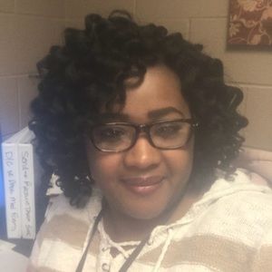 Meet your Posher, Kelli